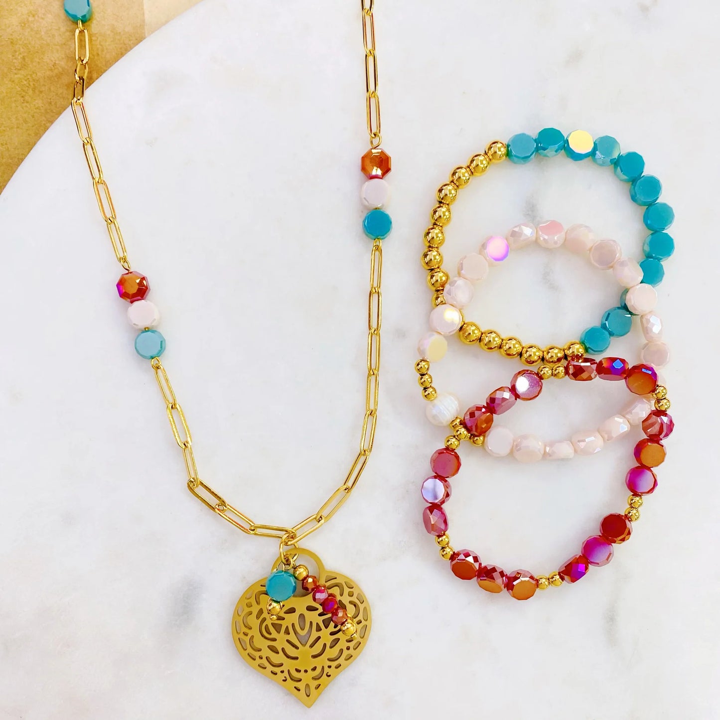 Cadena "Mar de amores"